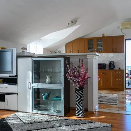 Taira Apartment