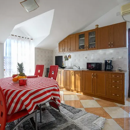 Taira Apartment