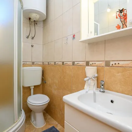 Taira Apartment *